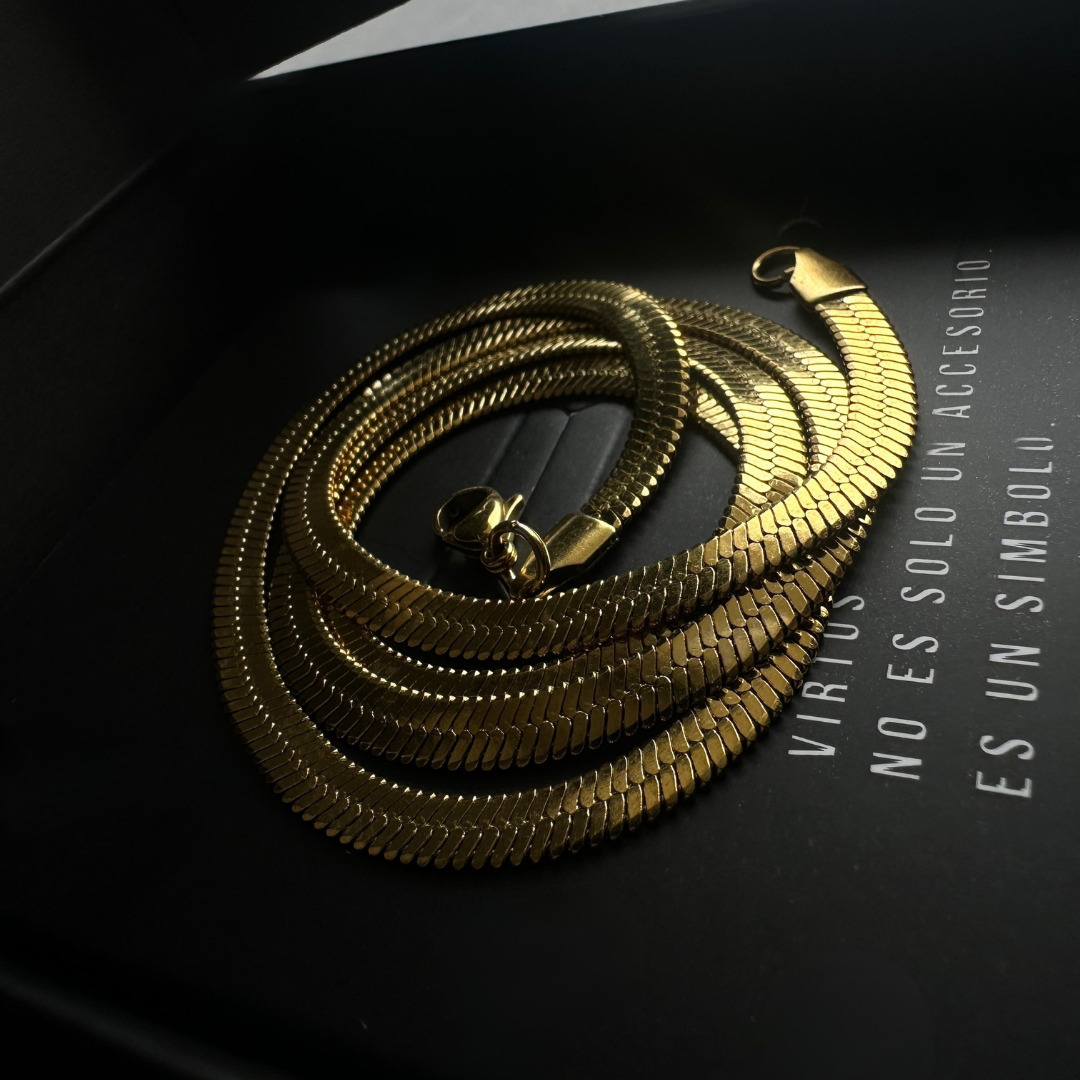 Cadena Snake Gold