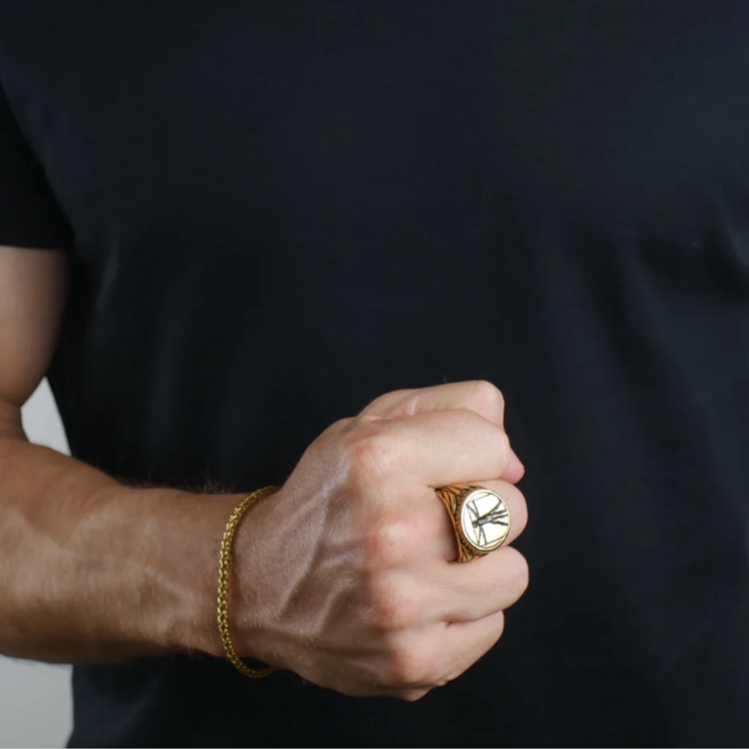 Anillo Vitruvian Dorado