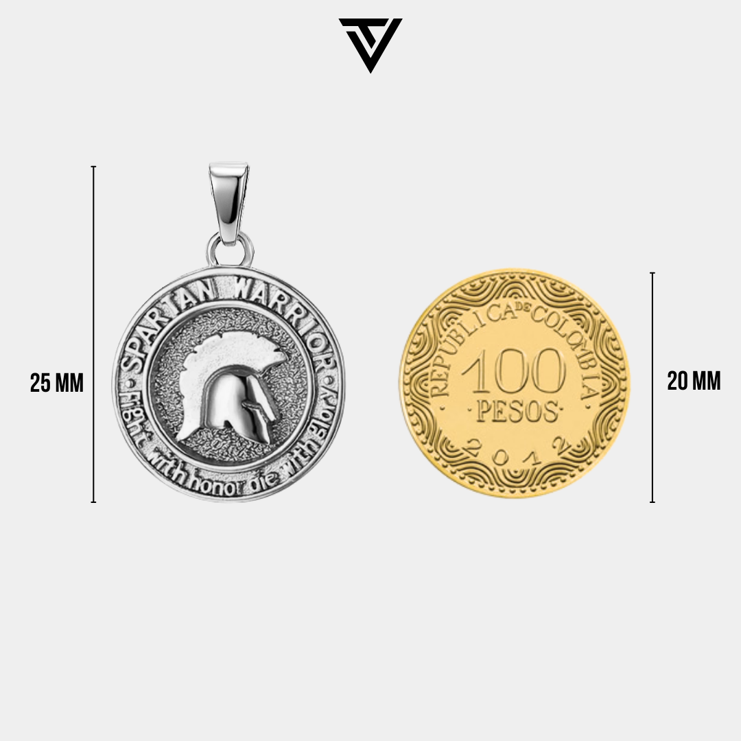 Dije Spartan Plateado